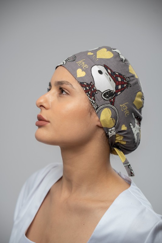 Calot médical stylé et confortable - imprimé Snoopy